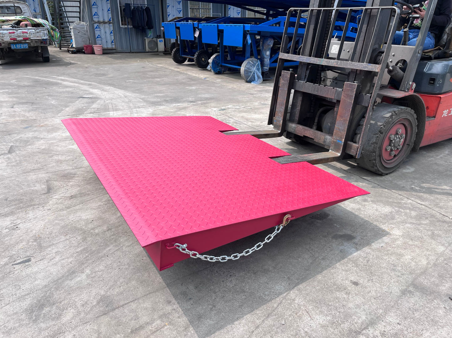 EMC Heavy Duty Container Loading Dock Ramp - 83'' wide, 59''long - 17800lbs capacity