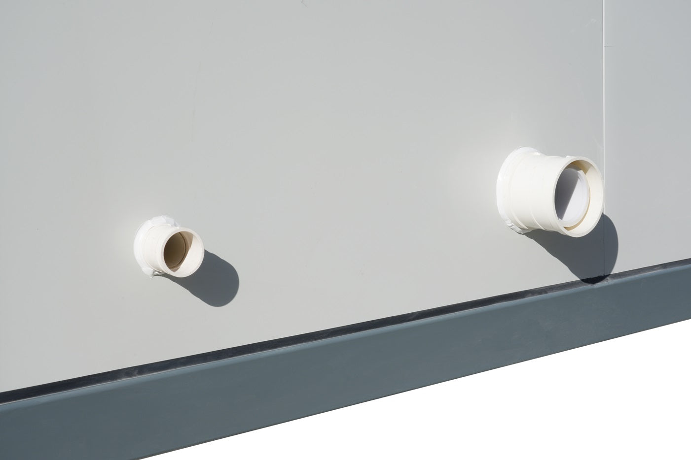 EMC Portable Toilet Bathroom With Shower - Insulated 4 seasons - Connections for sceptic and water - Power inlet