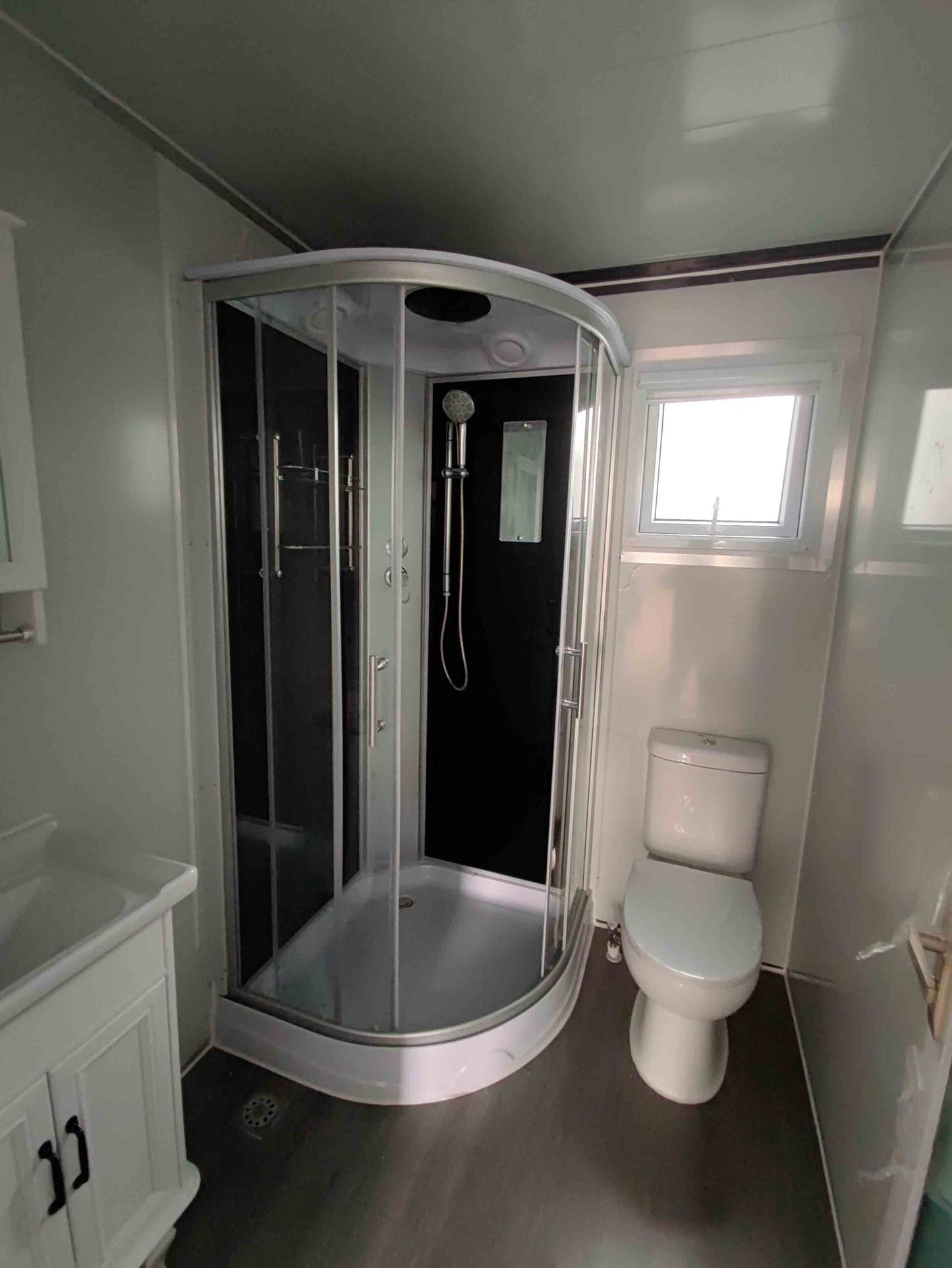 EMC Expandable Container House (ECH001-R) – EMC Industrial