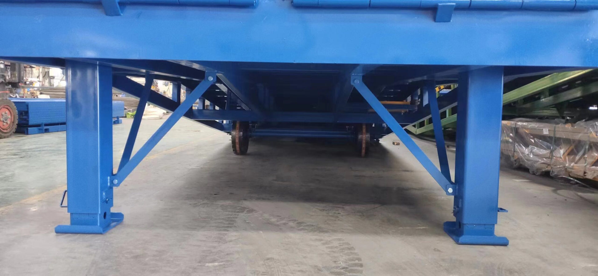 EMC Mobile Loading Container Dock Ramp - 20 Tons Capacity – EMC Industrial