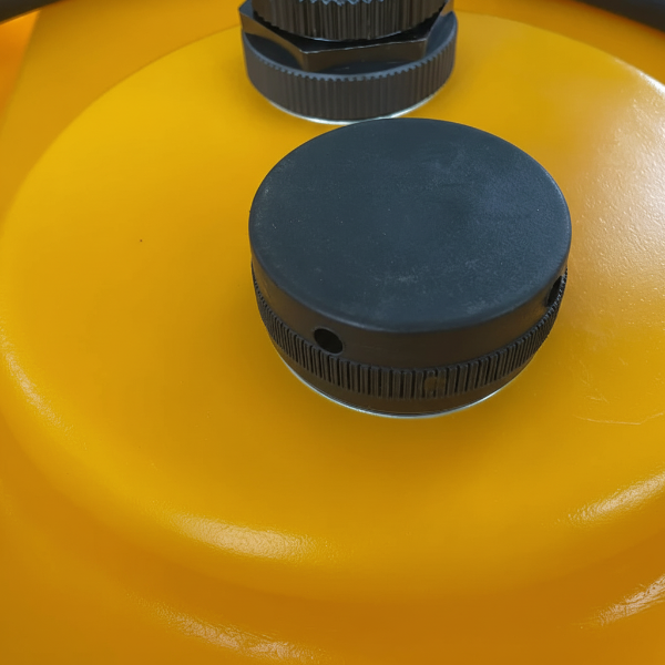 EMC Portable Diesel Fuel Tank - 116 US Gallon (440 Liters) - 13' hose - 12V self priming pump